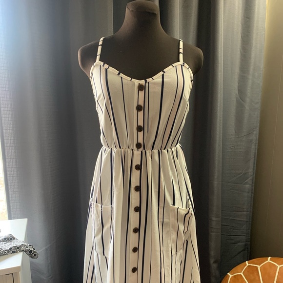 Striped navy, pink & white sundress - Picture 1 of 6